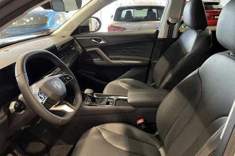 MG HS 1.5T PLUG IN HYBRID LUXURY