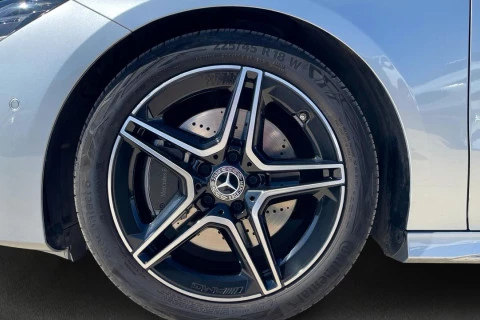 Mercedes-Benz CLA CLA 200