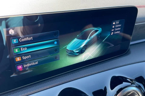 Mercedes-Benz CLA CLA 200