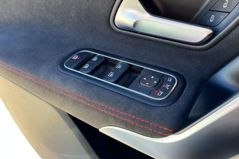 Mercedes-Benz CLA CLA 200