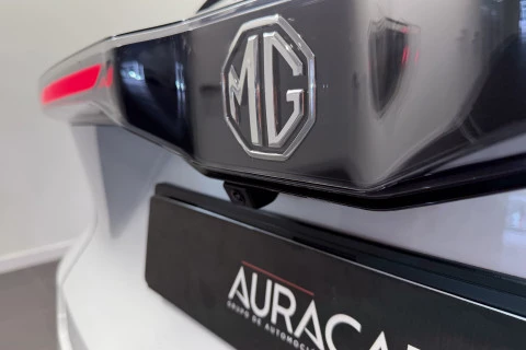 MG4 64kWh Luxury