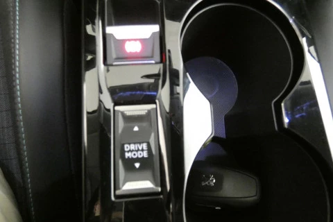 Peugeot 2008  Diesel  1.5BlueHDi S&S Allure EAT8 130