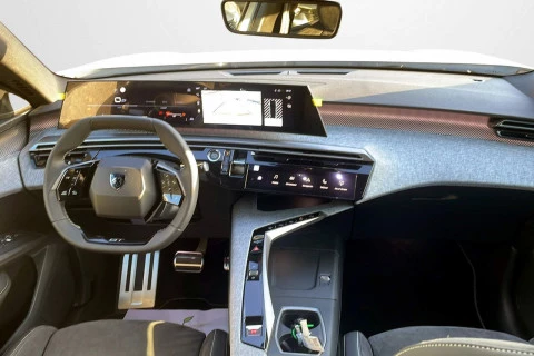 Peugeot 5008 Plug-in Hybrid 1.6 143KW GT Exclusive e-DCS7