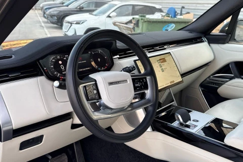 Land Rover Range Rover 3.0D I6 MHEV SE AWD Auto 221 kW (300 CV)