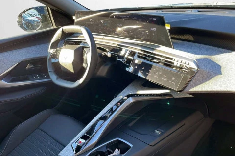 Peugeot 3008 Hybrid 1.2 100KW Allure eDCS6