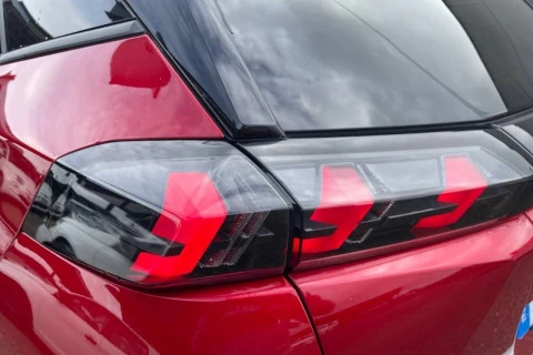 Peugeot 2008 Allure Puretech 130 S&S BVM6