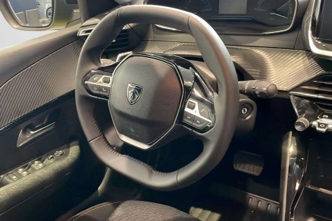 Peugeot 208 Style HYBRID 110 eDCS6