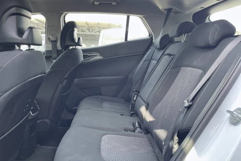 Kia Sportage 1.6 T-GDi 118kW (160CV) Drive 17