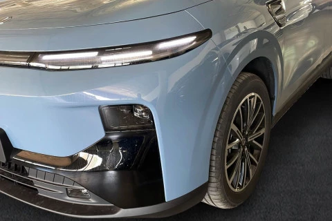 Leapmotor B10 B10 REEV 18.8 kWh Design Auto