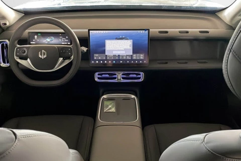 Leapmotor B10 B10 REEV 18.8 kWh Design Auto