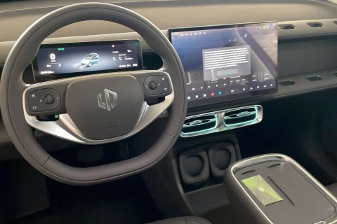 Leapmotor B10 B10 REEV 18.8 kWh Design Auto