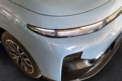 Leapmotor B10 B10 REEV 18.8 kWh Design Auto