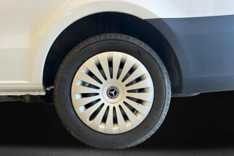 Mercedes-Benz eVito 111 Furgon largo