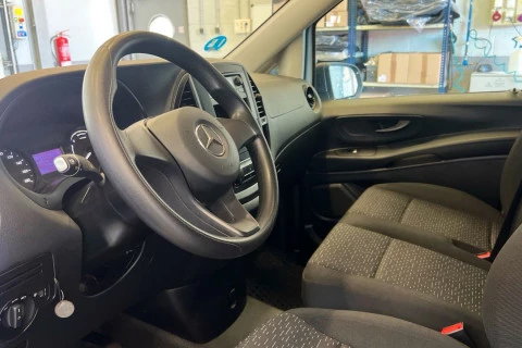 Mercedes-Benz eVito 111 Furgon largo