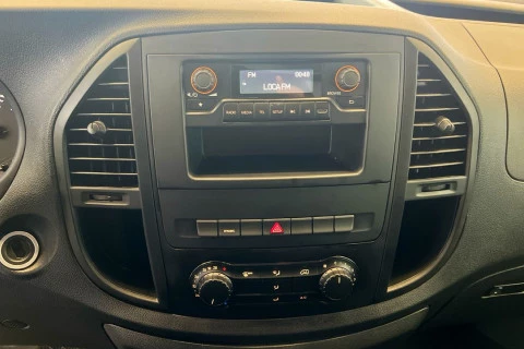 Mercedes-Benz eVito 111 Furgon largo