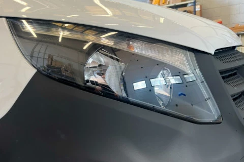 Mercedes-Benz eVito 111 Furgon largo