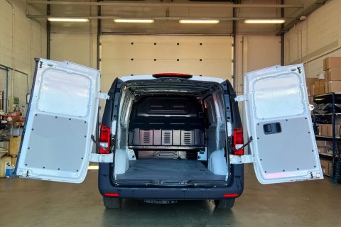 Mercedes-Benz eVito 111 Furgon largo