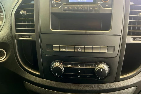 Mercedes-Benz eVito 111 Furgon largo