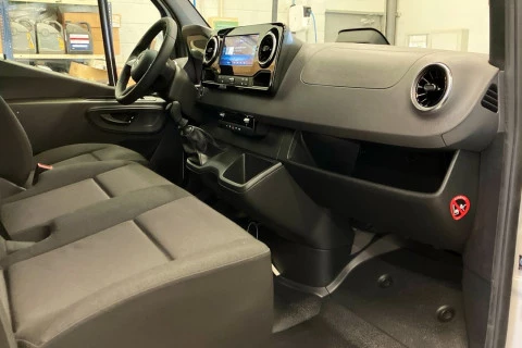 Mercedes-Benz Sprinter Nuevo Sprinter 311 CDI Furgón PRO Medio