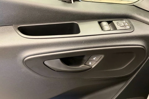 Mercedes-Benz Sprinter Nuevo Sprinter 311 CDI Furgón PRO Medio