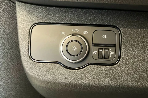 Mercedes-Benz Sprinter Nuevo Sprinter 311 CDI Furgón PRO Medio