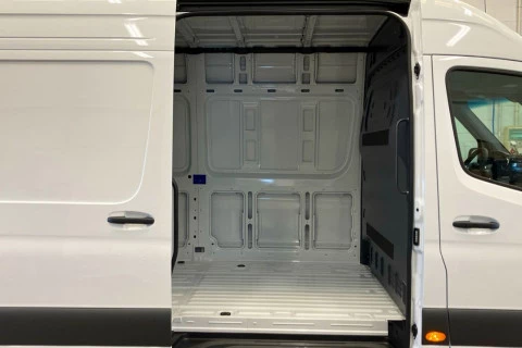 Mercedes-Benz Sprinter Nuevo Sprinter 311 CDI Furgón PRO Medio