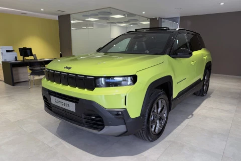 Jeep Compass eHybrid Jeep Compass MHEV First Edition Jeep Compass eHybrid Jeep Compass MHEV First Edition