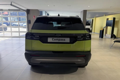 Jeep Compass eHybrid Jeep Compass MHEV First Edition Jeep Compass eHybrid Jeep Compass MHEV First Edition