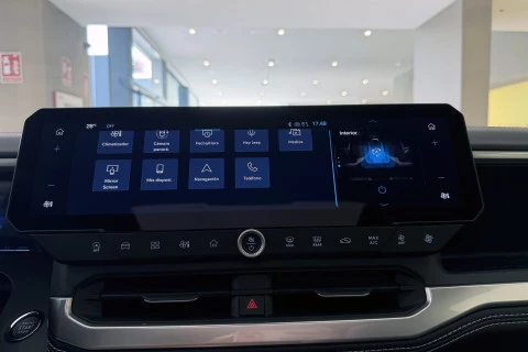 Jeep Compass eHybrid Jeep Compass MHEV First Edition Jeep Compass eHybrid Jeep Compass MHEV First Edition