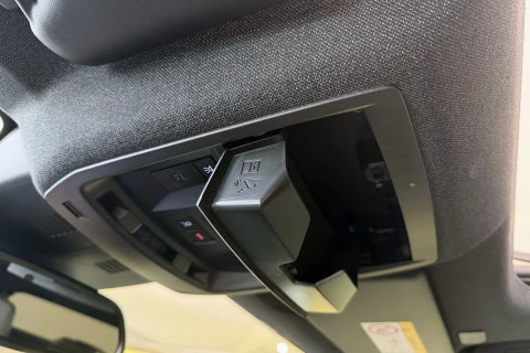 Jeep Compass eHybrid Jeep Compass MHEV First Edition Jeep Compass eHybrid Jeep Compass MHEV First Edition