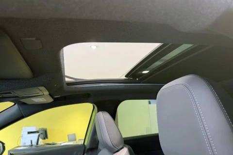 Jeep Compass eHybrid Jeep Compass MHEV First Edition Jeep Compass eHybrid Jeep Compass MHEV First Edition