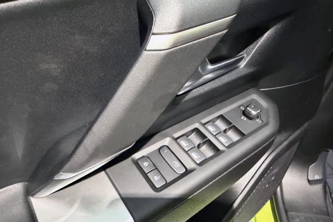 Jeep Compass eHybrid Jeep Compass MHEV First Edition Jeep Compass eHybrid Jeep Compass MHEV First Edition