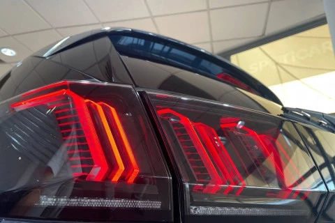 Peugeot 3008 1.5 BlueHDi 96kW (130CV) S&S Allure