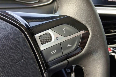 Peugeot 208 PureTech 100 Active 75 kW (100 CV)