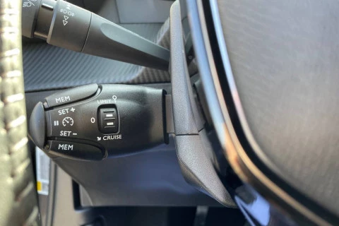 Peugeot 2008 Allure Pack Puretech 130 S&S 6 Vel. MAN