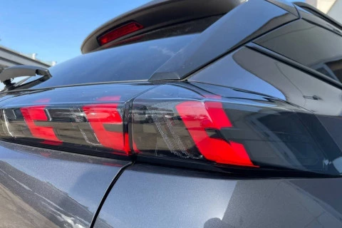 Peugeot 2008 Allure Pack Puretech 130 S&S 6 Vel. MAN