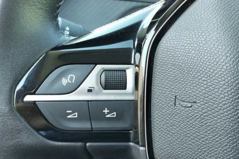 Peugeot 208 Active Puretech 100