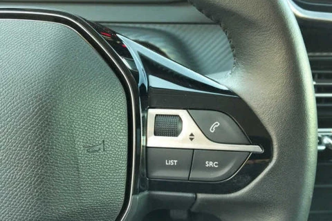 Peugeot 208 Active Puretech 100