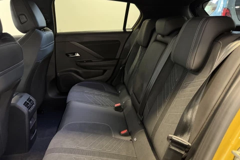 Opel Astra 1.2T XHT Hybrid 107kW Ultimate eDCT6