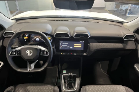 MG ZS 1.5 Standard