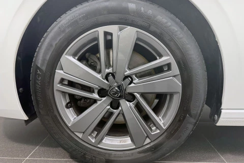 Peugeot 308 5P Active Pack BlueHDi 130 S&S MAN