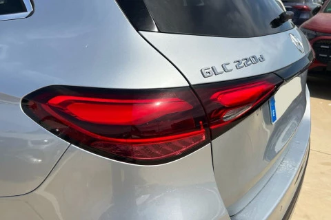 Mercedes-Benz GLC GLC 220 d 4MATIC