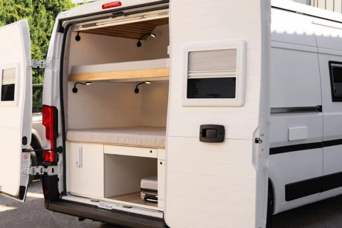 Peugeot Boxer 335 L3H2 BHDI 140 S&S 6 VEL.