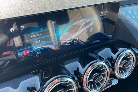 Mercedes-Benz GLA GLA 200 D