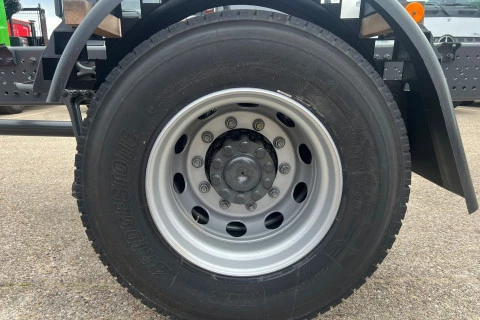 Mercedes-Benz Actros 1827 L