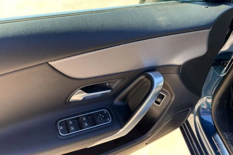 Mercedes-Benz Clase A A 180 Sedán