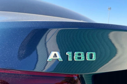 Mercedes-Benz Clase A A 180 Sedán