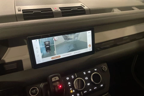 Land Rover Defender 3.0D I6 MHEV SE 4WD AT 183 kW (249 CV)