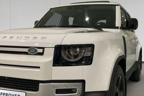 Land Rover Defender 3.0D I6 MHEV SE 4WD AT 183 kW (249 CV)