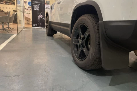 Land Rover Defender 3.0D I6 MHEV SE 4WD AT 183 kW (249 CV)